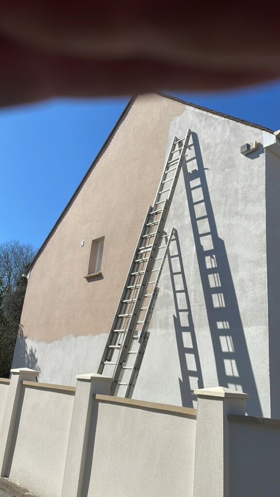 Ravalement façade en cours 