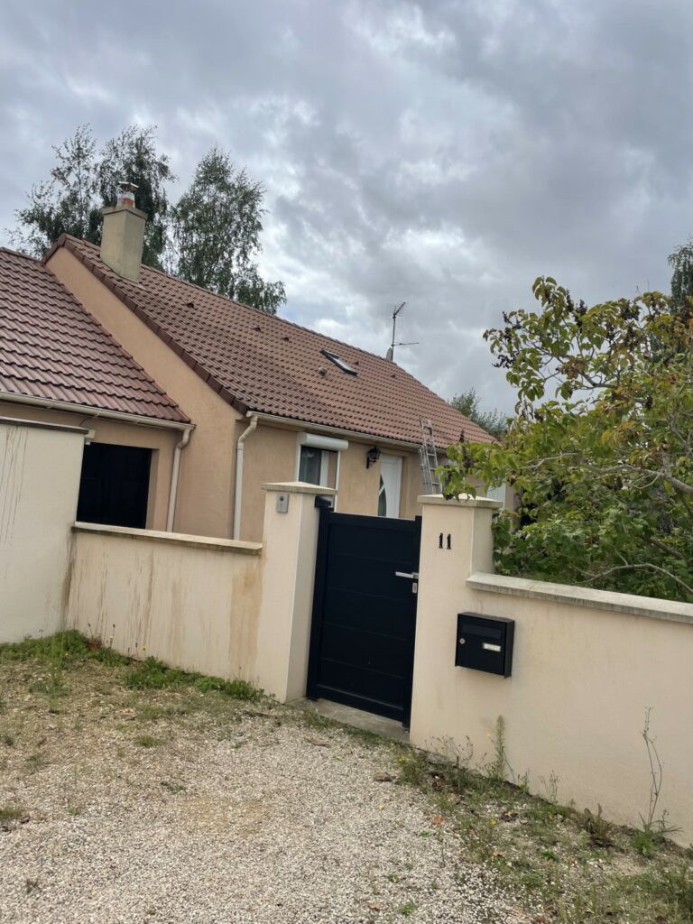 Pendant : Ravalement de façade maison par Dylan Winterstein